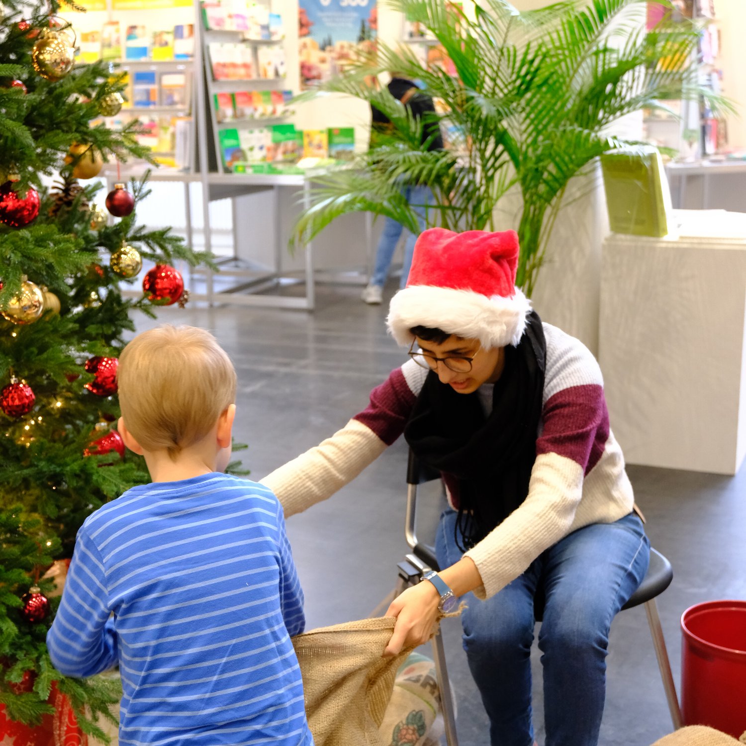 Nikolaus mit Kind (c) privat